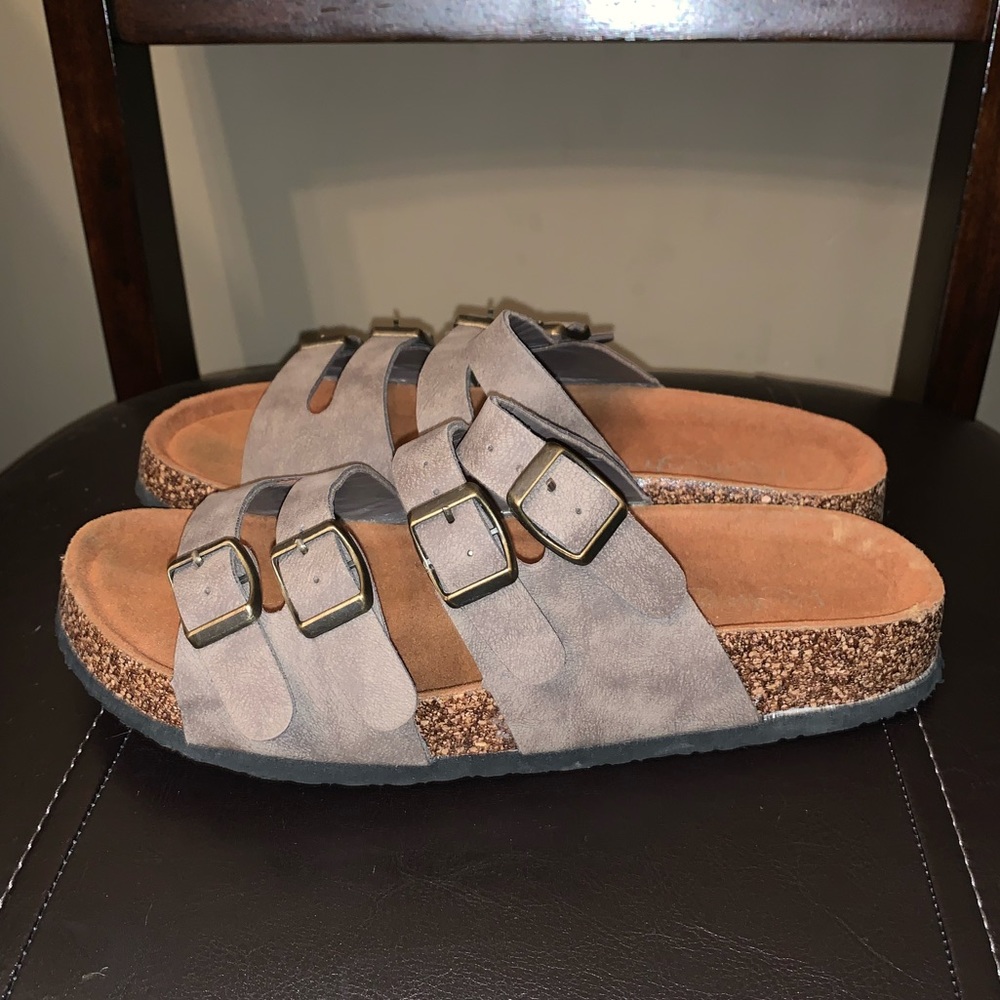 Shoes - Picture 3 of 3